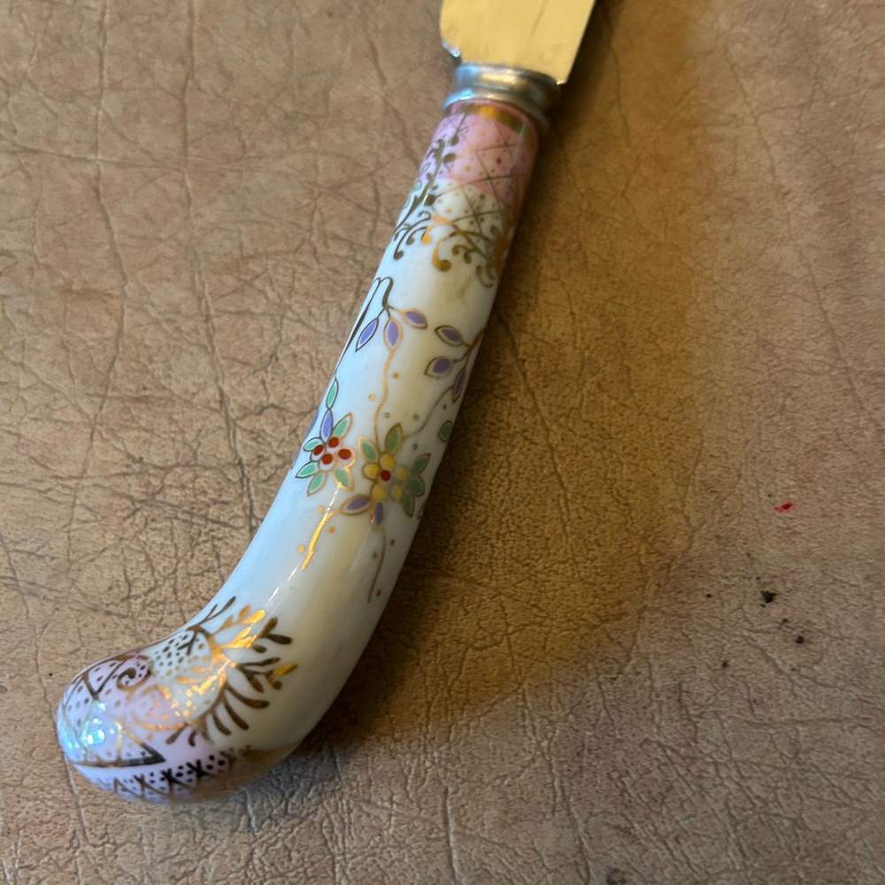 Sheffield England Cake Knife Floral Handle